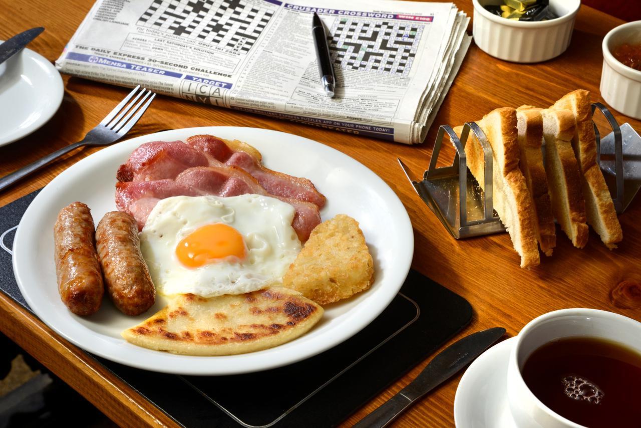 The Farmers Inn دومفريس المظهر الخارجي الصورة
